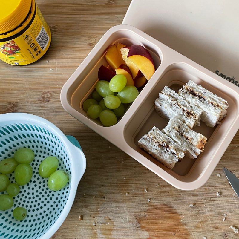 Smoosh Silicone Collapsible Lunch Box - Latte